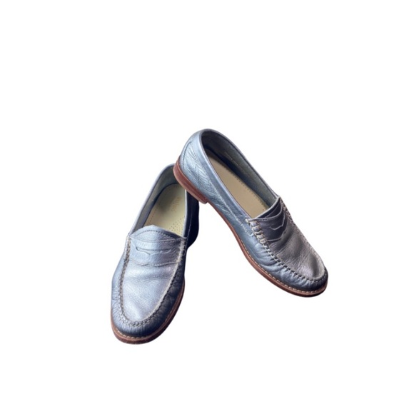 Weejun’s GH Brass & Co. Shoes - G.H. Bass & Co. Weejun’s Women's Whitney Penny Loafer Size 6.5 Metallic Silver